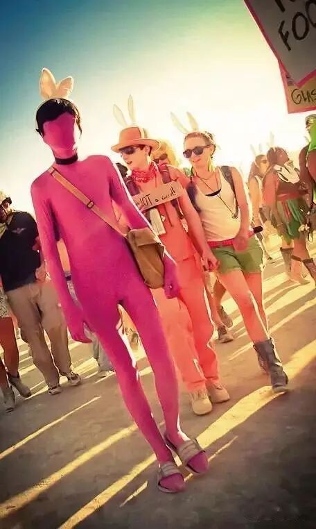 美国火人节-奇怪的人1