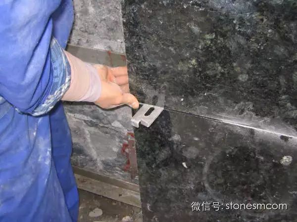 外墻石材干掛詳細過程