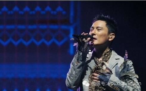 2015游戏界奥斯卡今日在上海开幕 张信哲等百余明星大咖走红毯