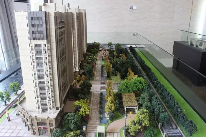 �������ߵ����ڹ�����Բ��������