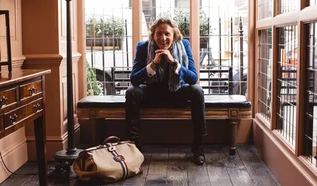 S.T.Dupont法国都彭打火机朗声系列Ligne2镀金钻石菱角打火机16284