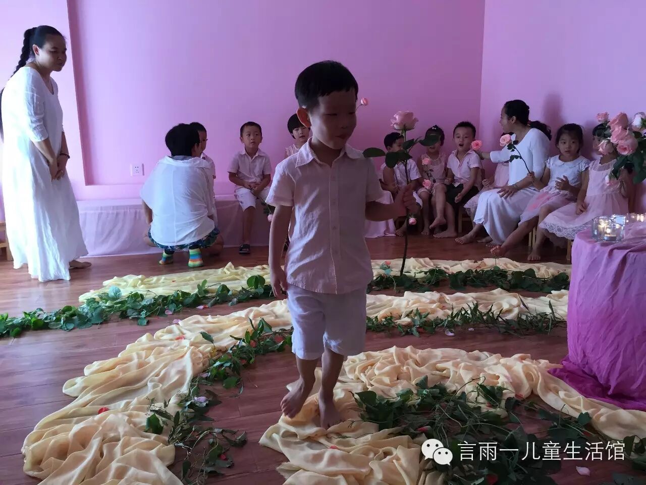 言雨一华德福幼儿园开学仪式--玫瑰典礼