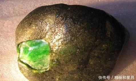 判断翡翠原石的“嫩空”及“变种”表现，降低赌石风险！