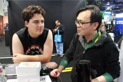 覃政：VR行业标准将逐渐形成 应用会跨平台化｜创课第6期实录