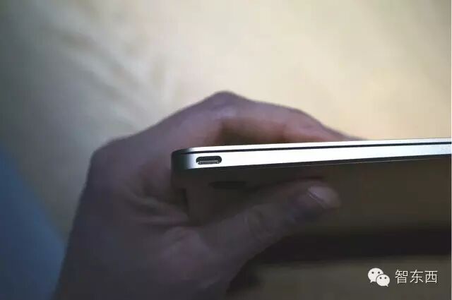 智东西独家：苹果Apple Watch、Macbook真机图赏