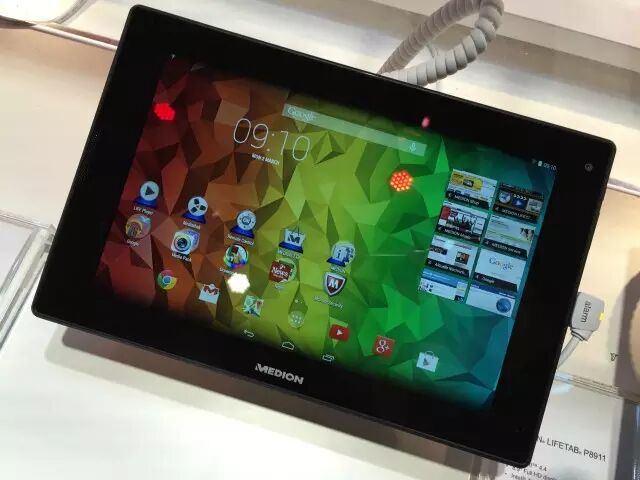 联想跨界旗舰手机VIBE Shot等明星产品集体亮相2015 MWC