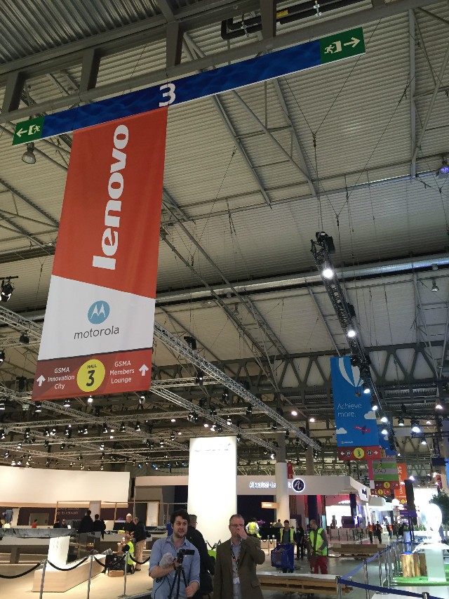 智东西现场直击：MWC2015大牌展位PK