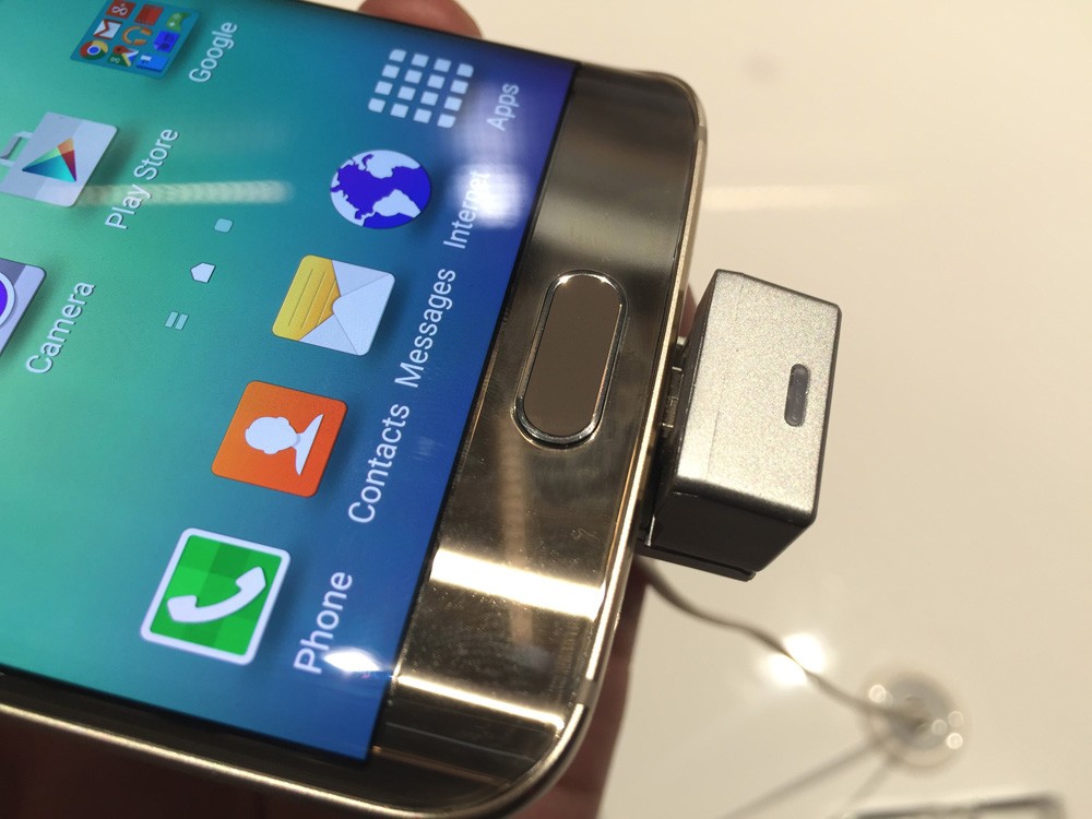 智东西MWC零距离上手三星S6和Edge