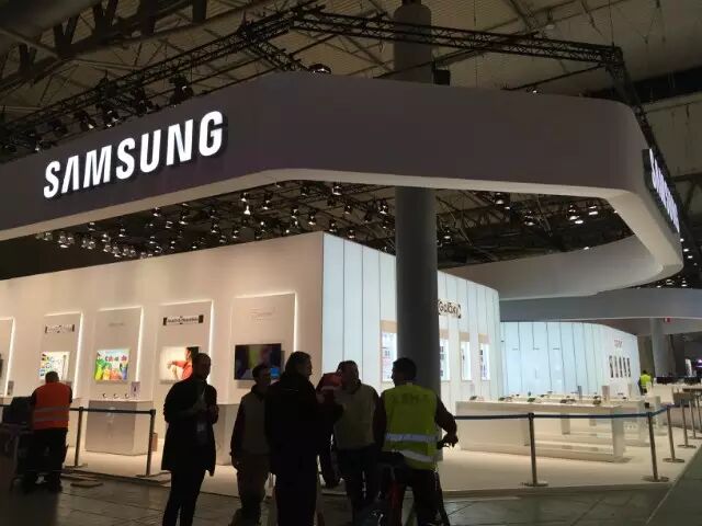 智东西现场直击：MWC2015大牌展位PK