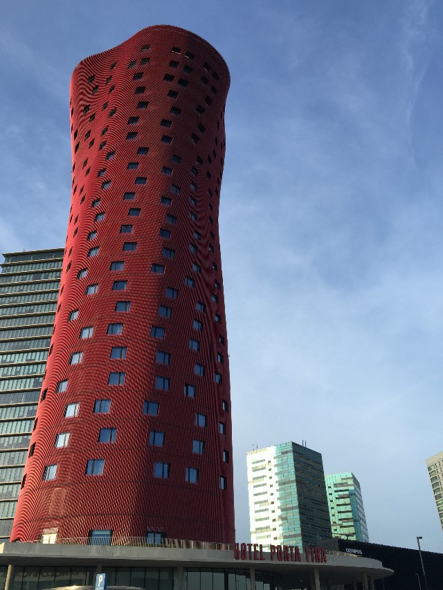 智东西现场直击：MWC2015大牌展位PK