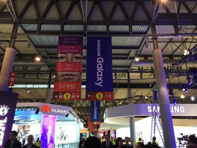 智东西现场直击：MWC2015大牌展位PK