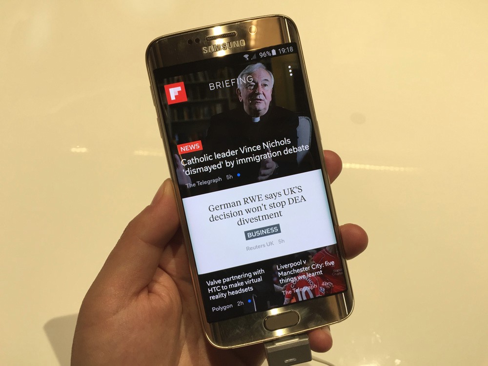 智东西MWC零距离上手三星S6和Edge