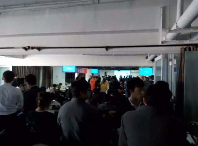 邓镓佳:告诉你VR创业者如何寻求政府支持｜创课第13期实录