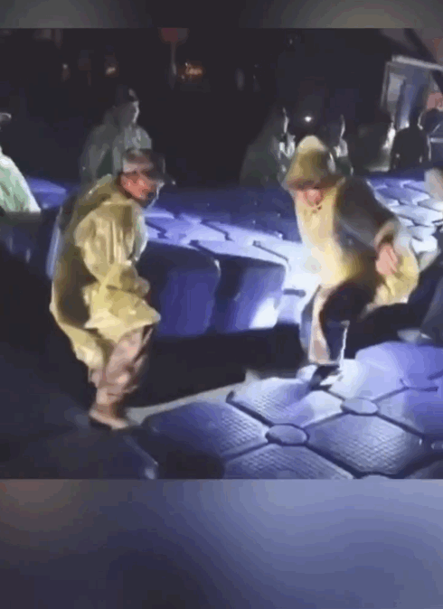 游泳|退役军人游泳背女孩赶考，这些身影让人感动！