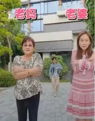 太尴尬!孙耀威秀恩爱疑似翻车,给妻子转账五百多万却被指是假图