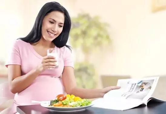 怀孕不能吃的8种食材,慎吃的9种食物和4大注意事项