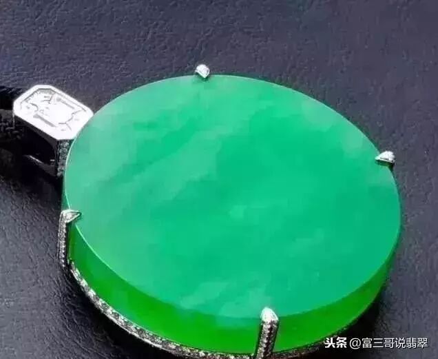 按照翡翠的价格给翡翠定个档，不知您的翡翠在第几档？