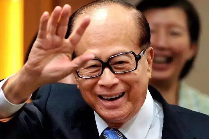 李嘉诚：一杯茶，改变一生