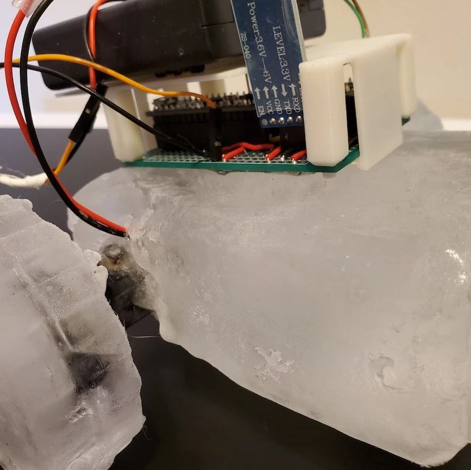 冰制机器人可在星际探索时进行自我修复与建造