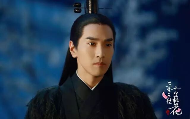 赵又廷宠了她2年,最后却娶了高圆圆,如今她37岁仍然单身