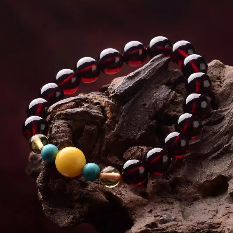 紫牙乌、石榴石如何辨真假？