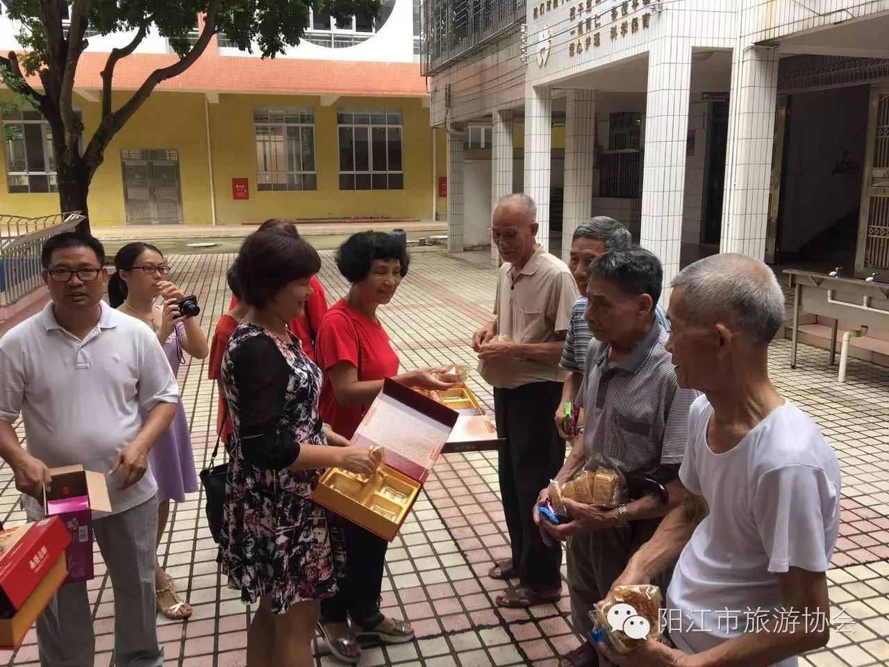 情暖中秋，阳江市旅游协会慰问市福利院