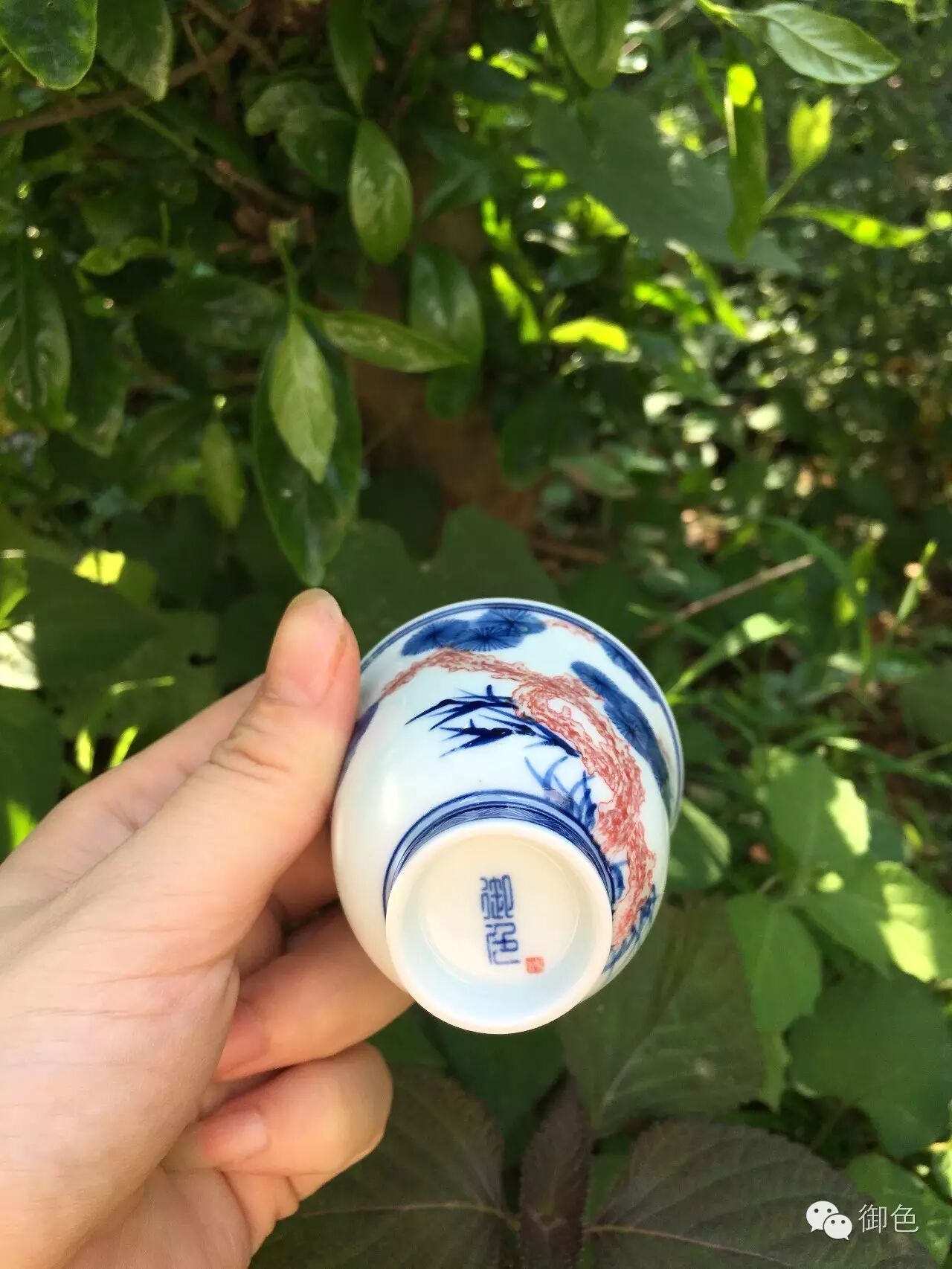 景德镇御色作品第一款：青花釉里红手绘松花神杯