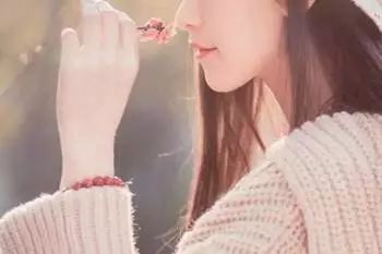 【夜听】一个人爱不爱你,看他手机四个地方就知道了