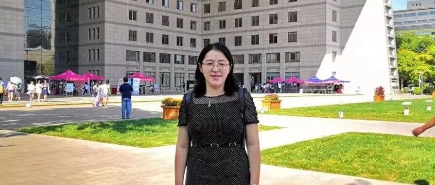 【青春语文·曹静名师课例研究（十二）】“群”生彩凤双飞翼，“文”有灵犀一点通 ——张娟老师群文写作课点评
