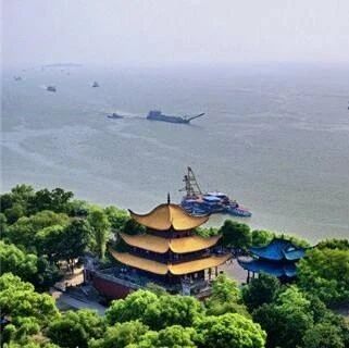 【湿地课堂】一个伟大的人，一篇奇美的文  ——《岳阳楼记》教学实录  ​