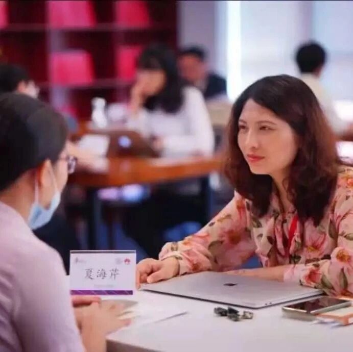 【海芹专栏】爱是唯一的神话