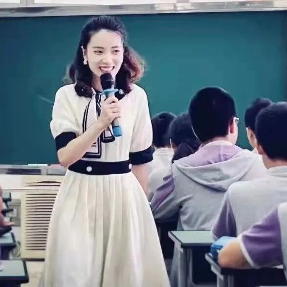 第2888季【青春课堂】杨静:《昆明的雨》教学实录