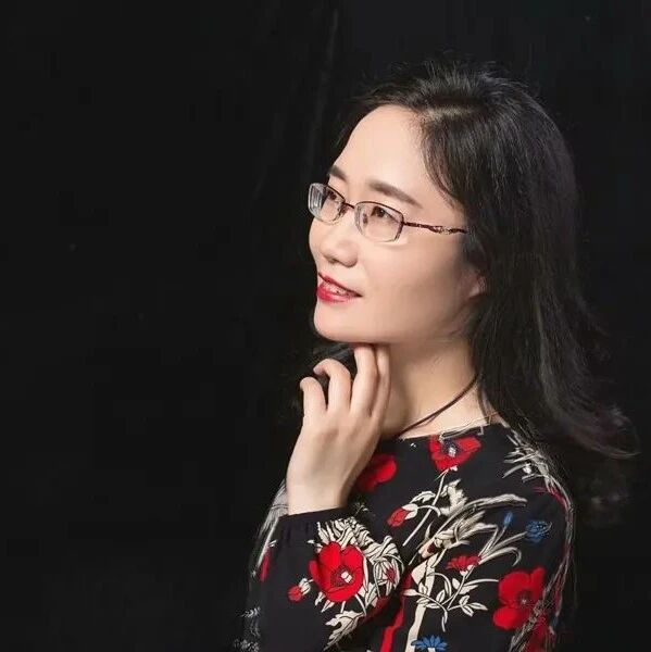 第2464季【艳平专栏】向文本他处漫溯  ——《白杨礼赞》课堂实录