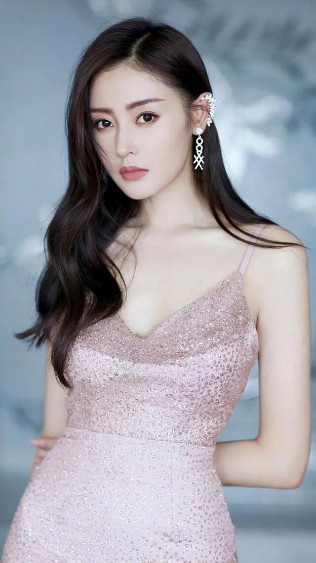 张天爱,分享瘦身最需要的小技巧,能让体重长期维持在90斤哦