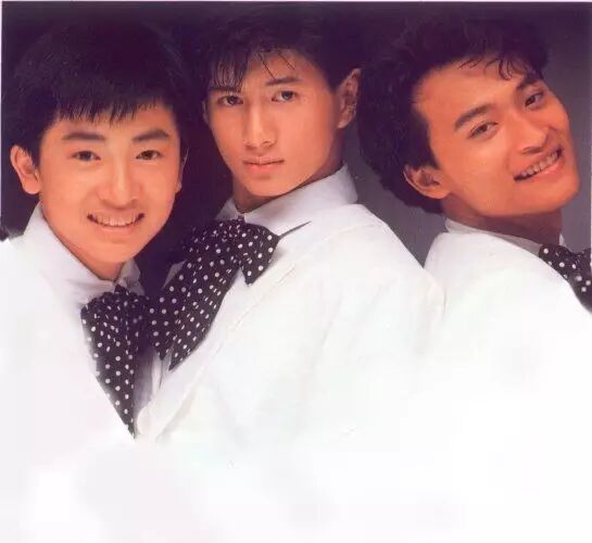 谭咏麟的歌曲大全100首_谭咏麟歌曲大全100首_谭咏麟经典歌曲50首