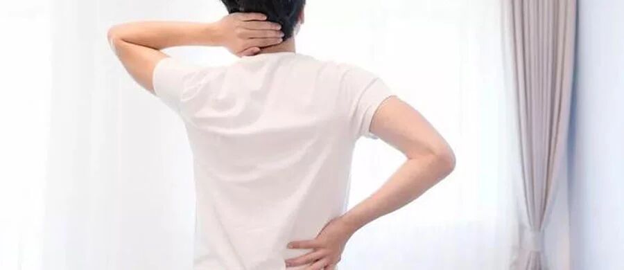 1个动作，只要3分钟，气血传遍全身，颈椎腰椎都好了