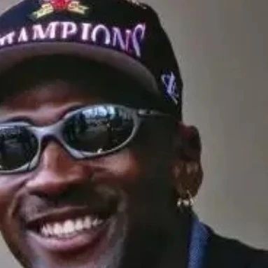 等了20年！刚签下就打成NBA第2人！这是逼乔丹第3次复出啊...