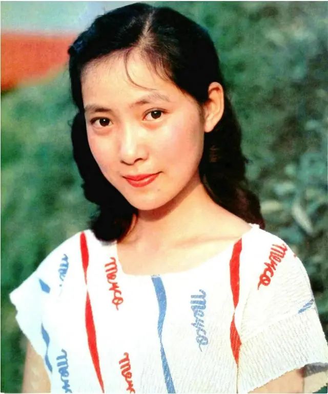 沈丹萍:第一个嫁给外国人的女明星,天天和外国老公说“离婚”