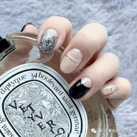 北影化妝培訓(xùn)學(xué)校，美甲課開班在即