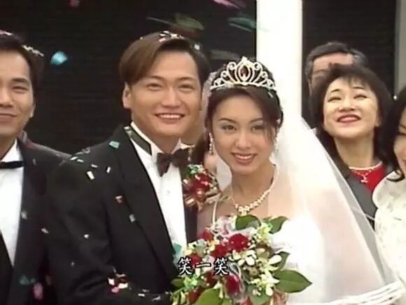 为什么TVB港剧的CP感这么强,而国产剧真正的夫妻档,却做不到?