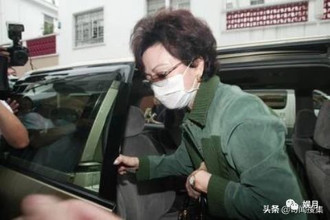 张国荣的姐姐,在家中去世,临终前说“哥哥”真正死亡的原因