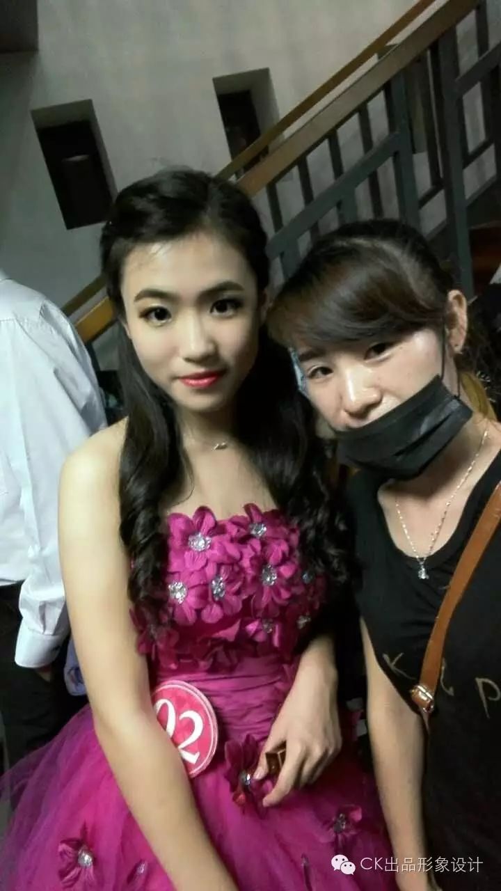 華南理工大學“愛上女主播”播音主持大賽