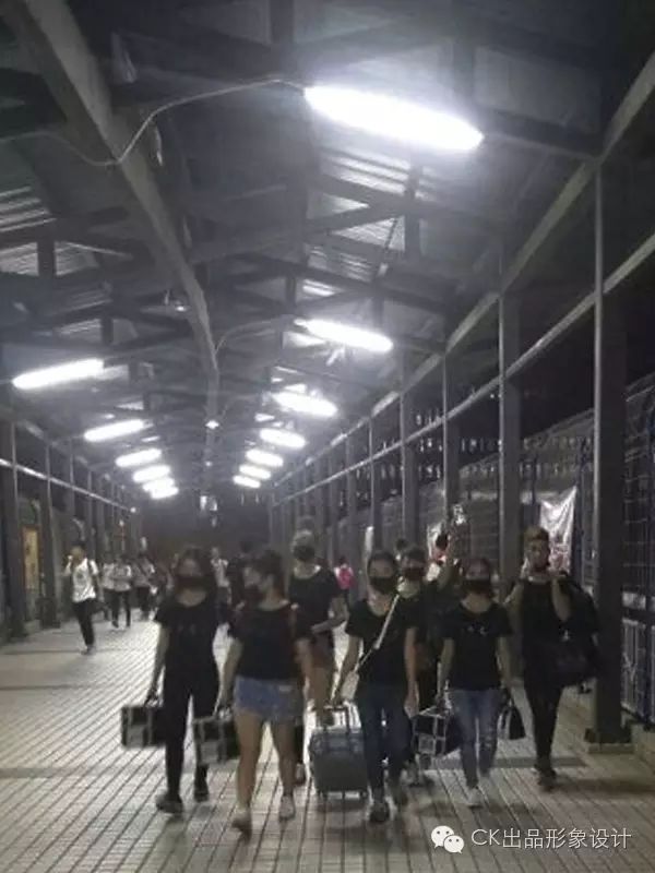 華南理工大學“愛上女主播”播音主持大賽