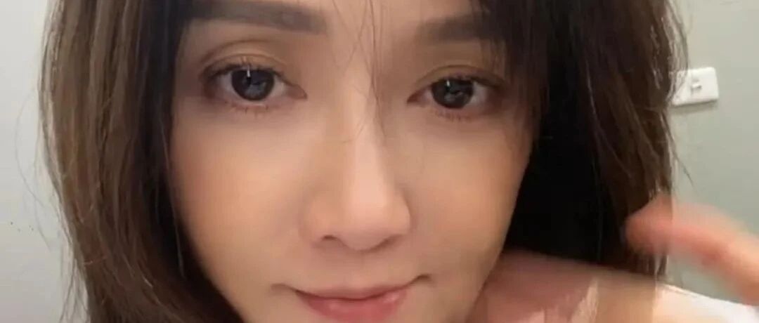 42岁陈乔恩出院后晒近况，素颜露面消瘦太多，被指认不出