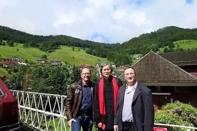 米兰HOAA集团力荐：紧跟余工开店，再造一批百万富翁！