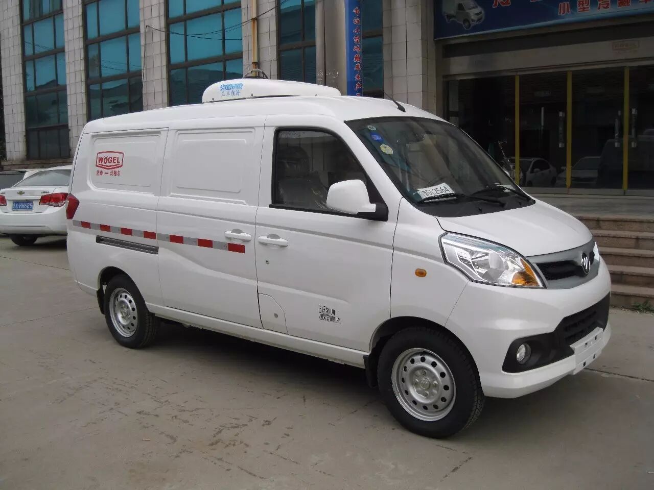 小型冷藏车