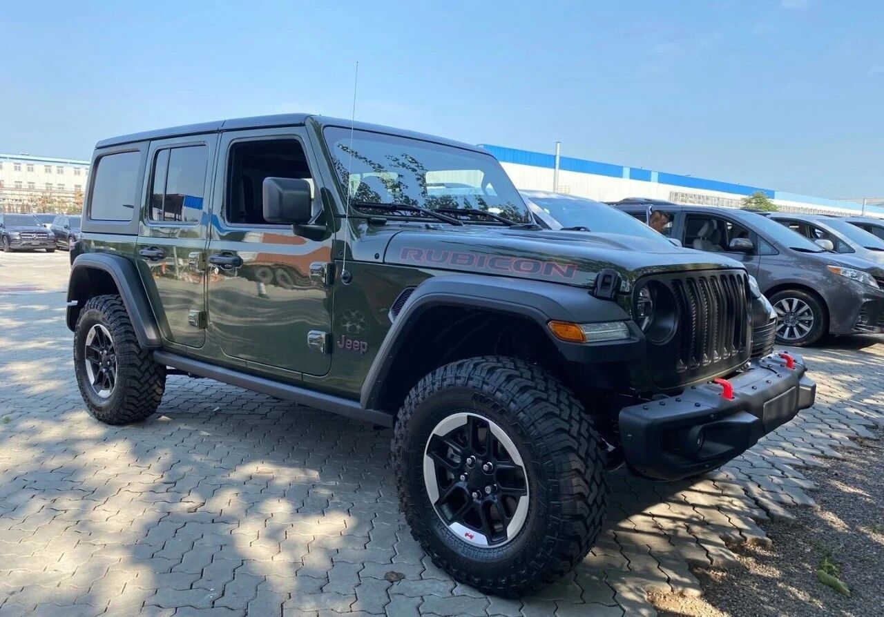 首台2021款jeep牧马人：2.0T+8AT，预售45万，比卫士还帅气