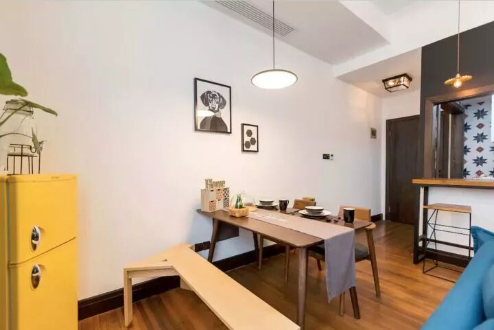 60平米老房改造，破旧出租房变身巴黎复古风