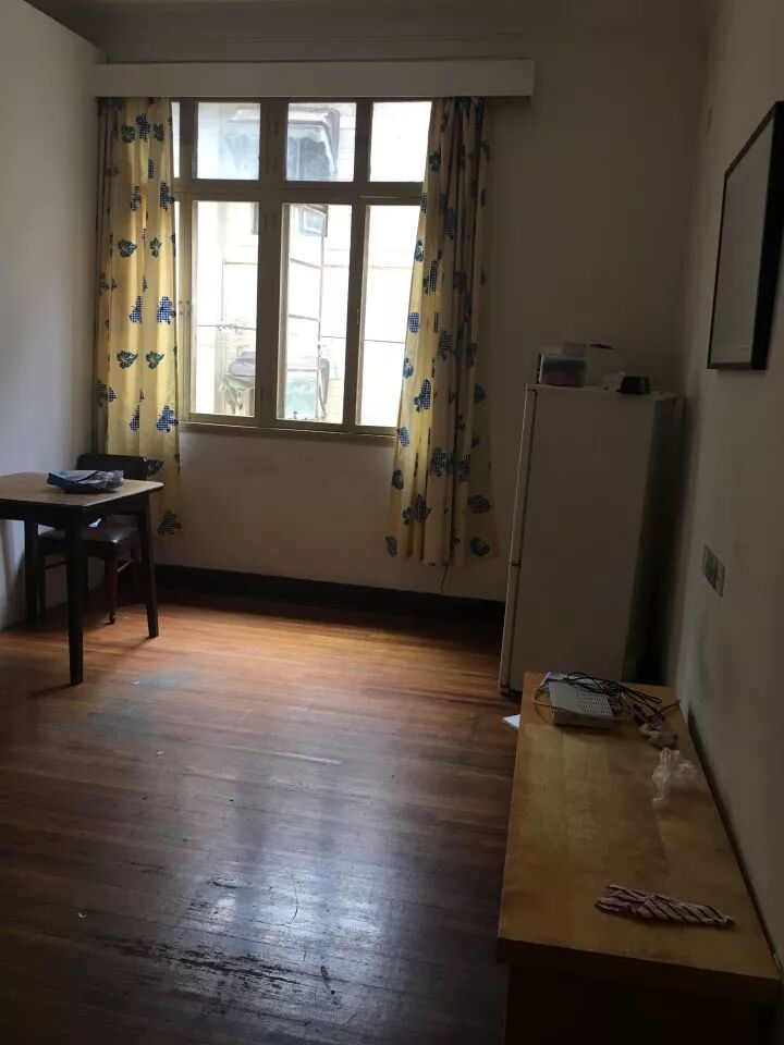 60平米老房改造，破旧出租房变身巴黎复古风