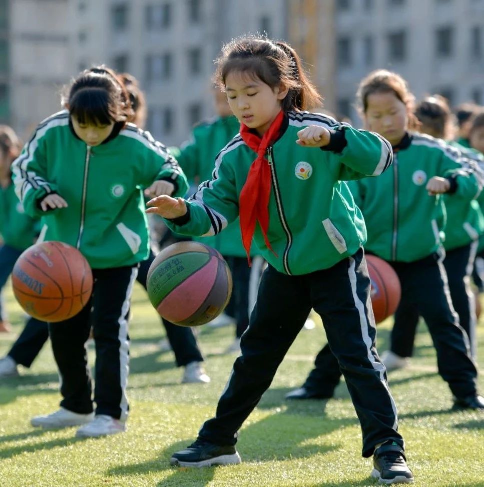 少年强中国强 体育强中国强 凝聚合力提升青少年身体素质